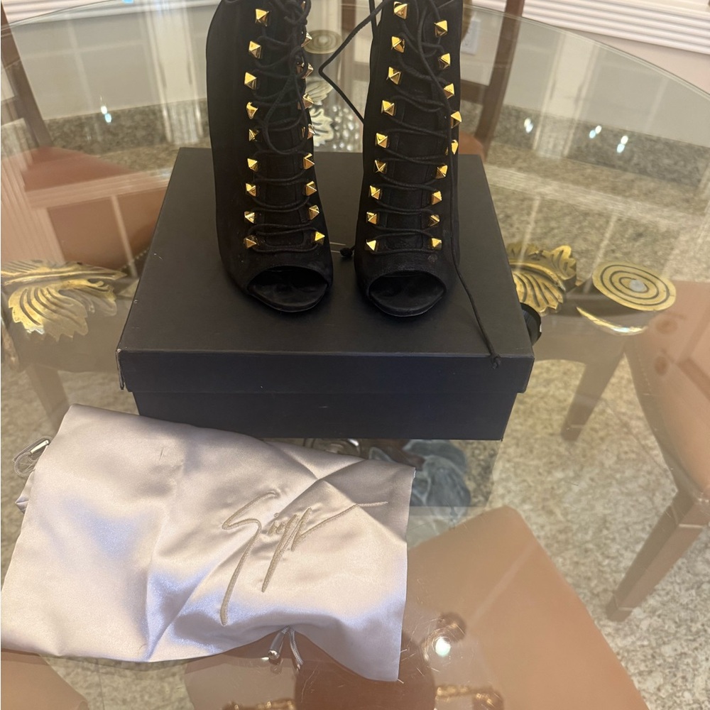 Giuseppe Zanotti Black and Gold Studded Ankle Booties size 40 fair condition